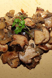Poêlée d'aubergines aux cèpes